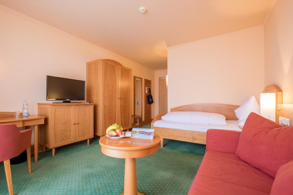 Gesundheitshotel Weissenstadt Am See Ngoại thất bức ảnh
